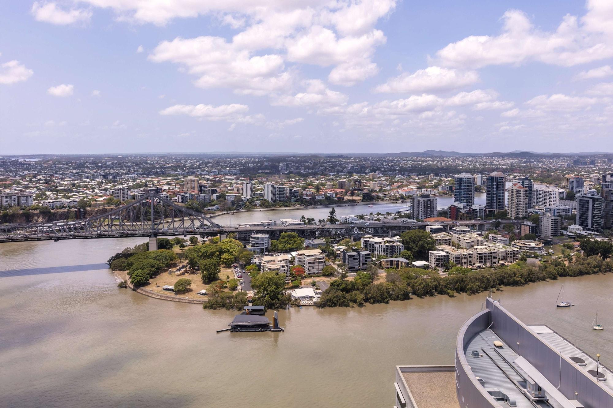 Oaks Brisbane Aurora Suites Exterior photo