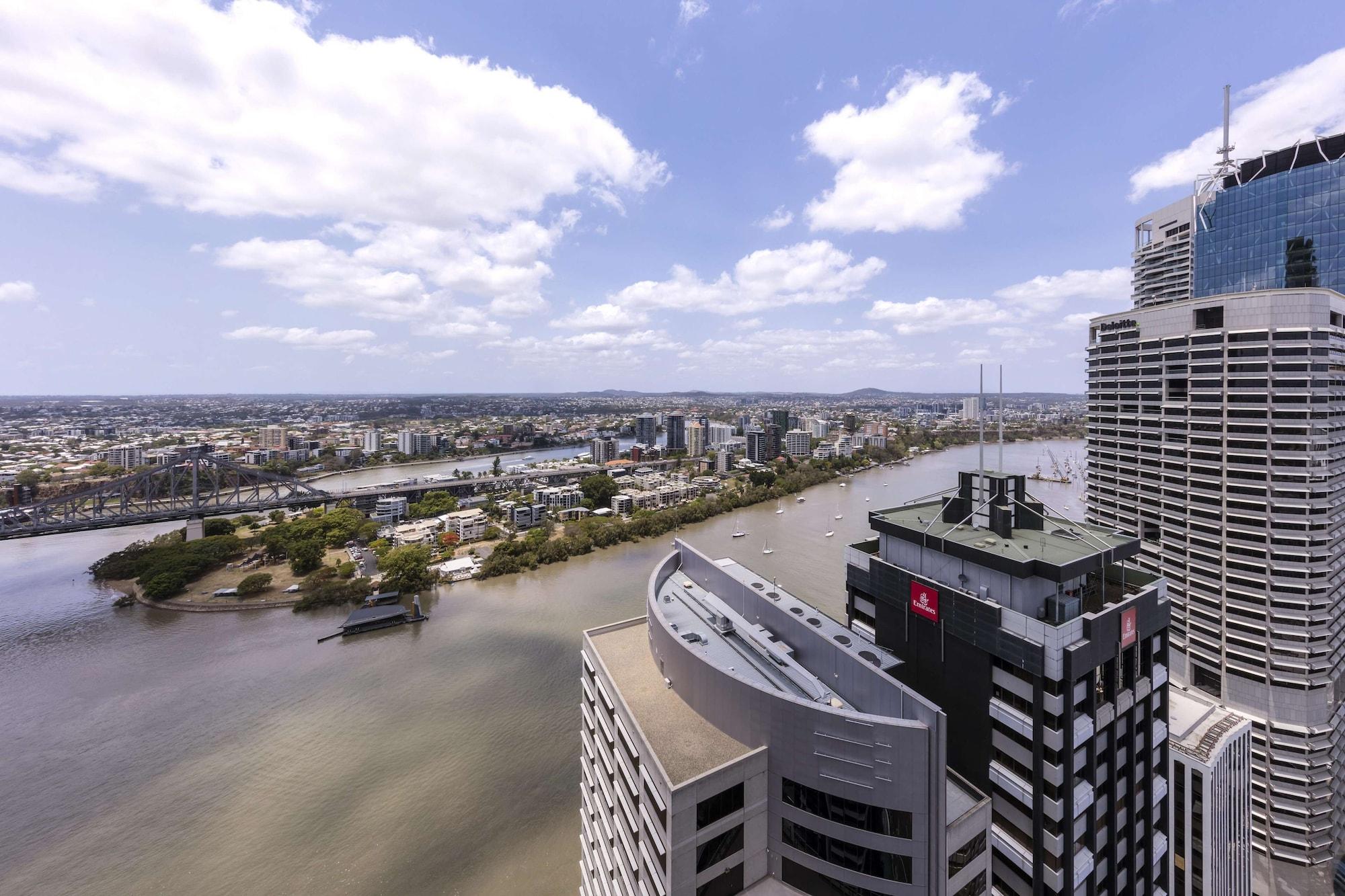 Oaks Brisbane Aurora Suites Exterior photo